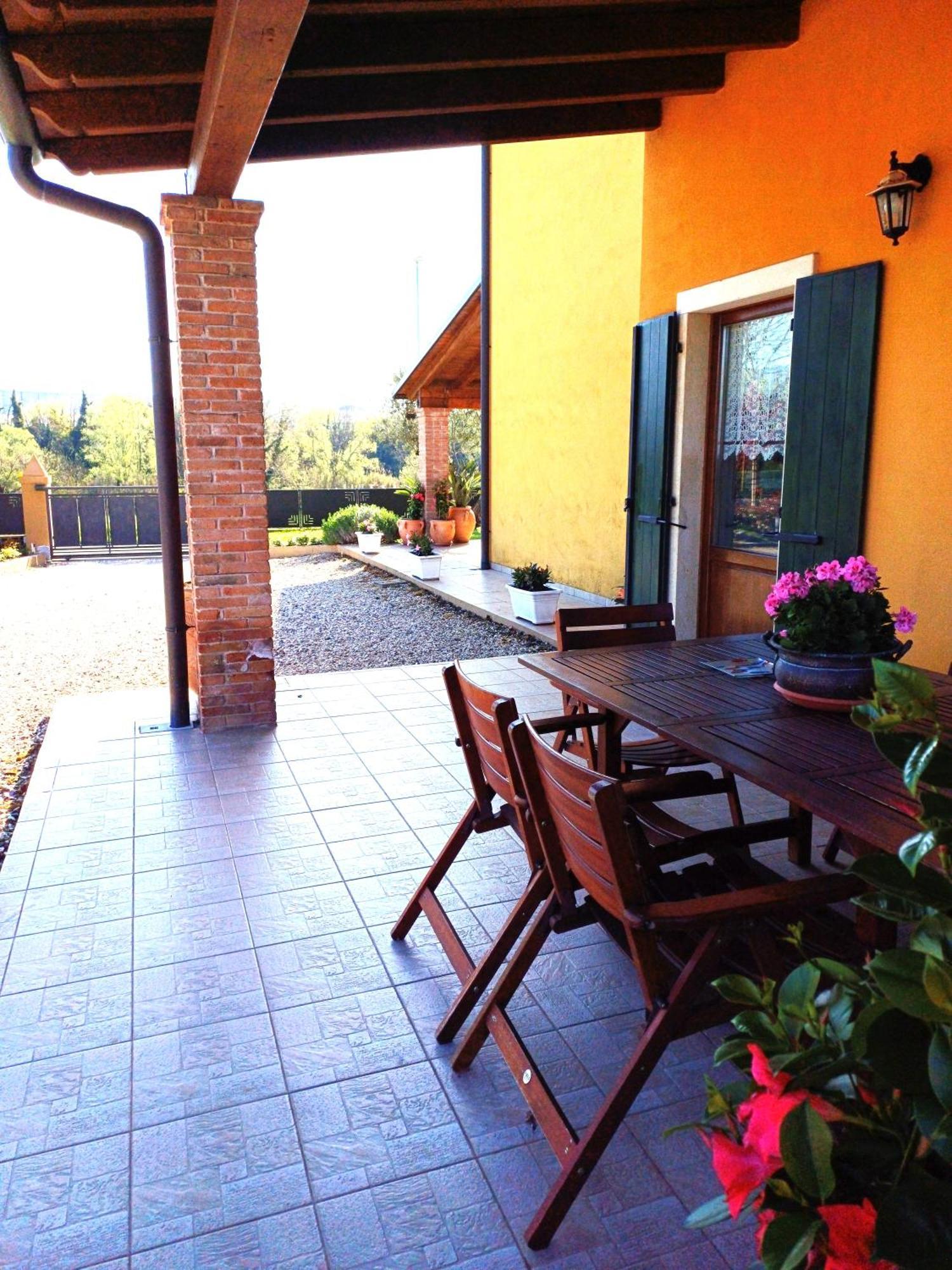 B&B Civico 61 Pastrengo Buitenkant foto