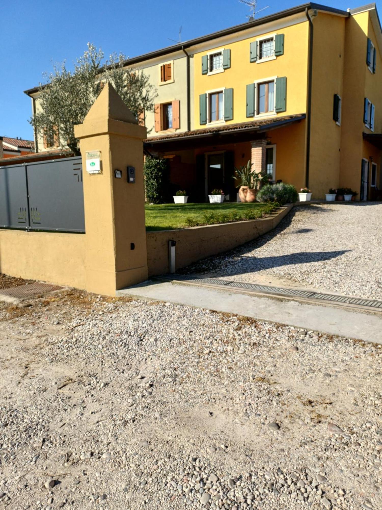 B&B Civico 61 Pastrengo Buitenkant foto